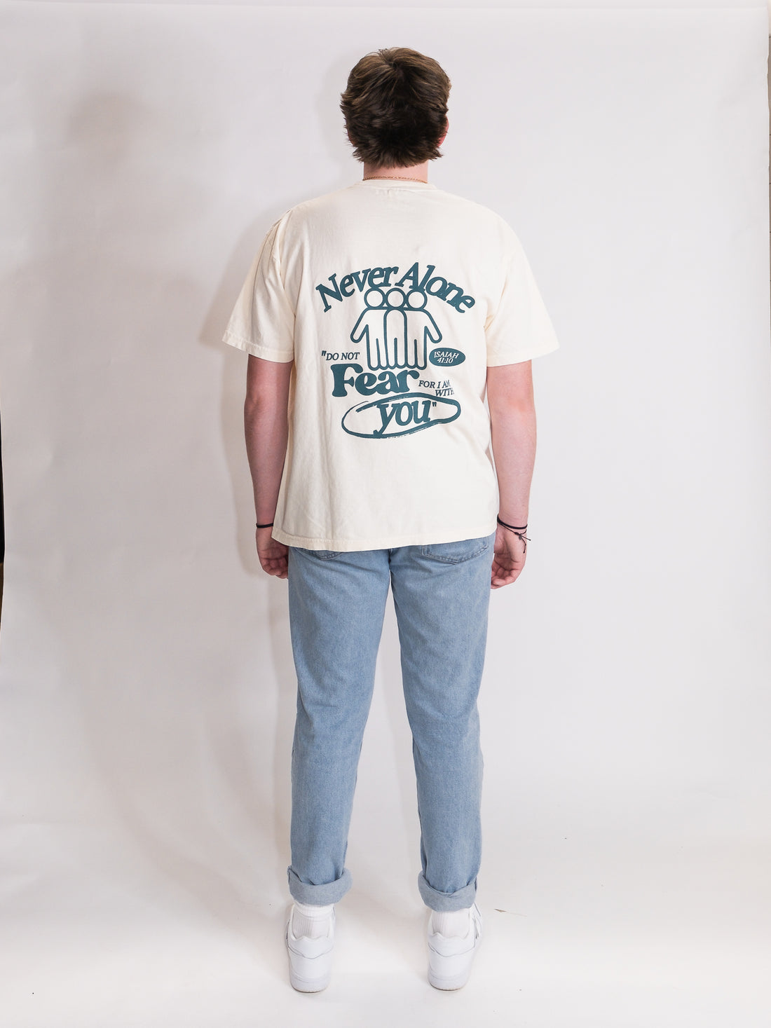 NEVER ALONE TEE